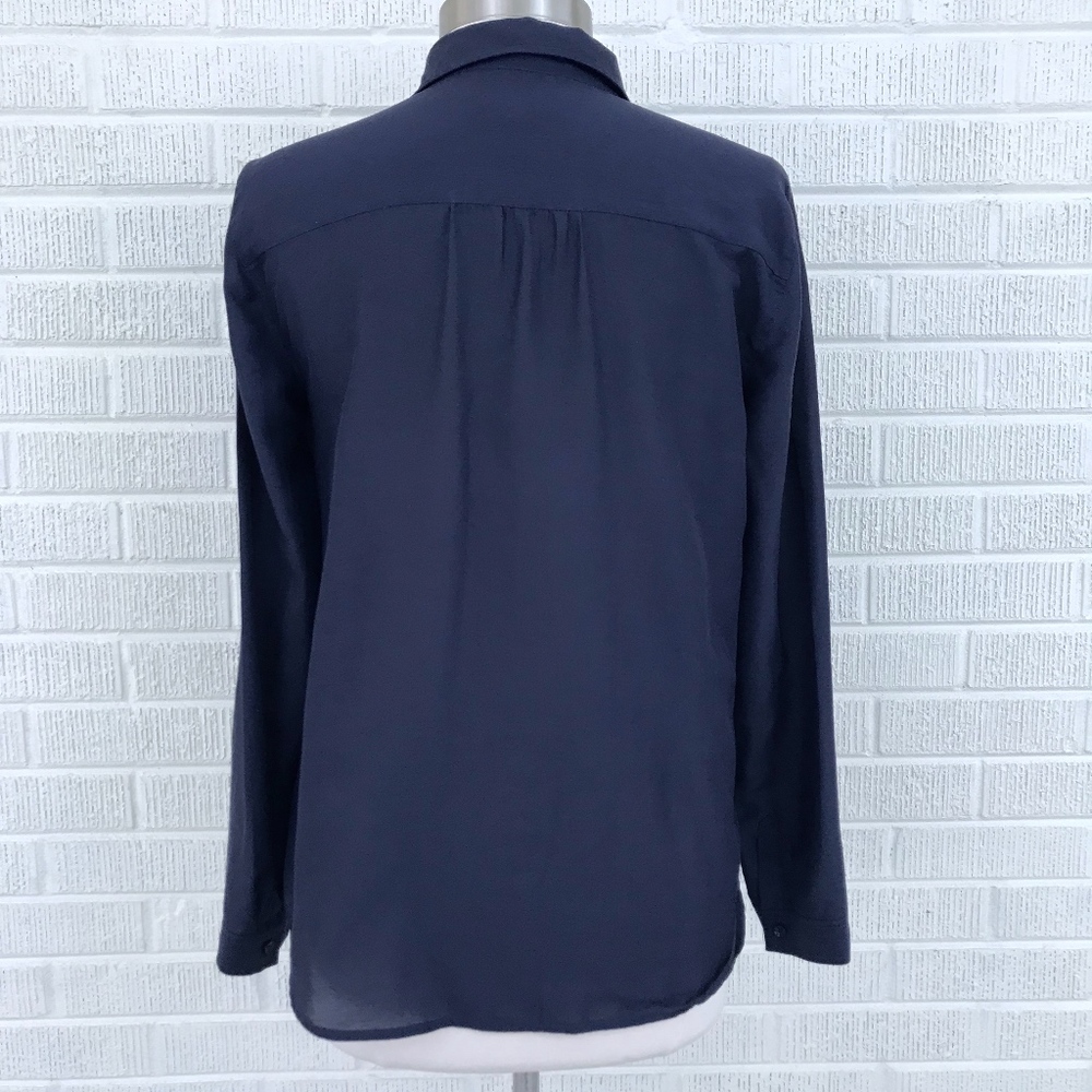 LOFT Lightweight Button Down Shirt Navy Blue - M - Picture 4 of 7